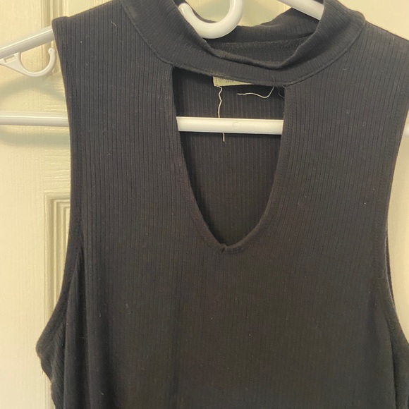 Hollister Keyhole Top Large - Picture 4 of 4